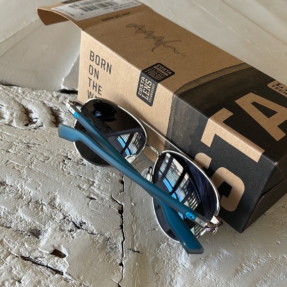 Costa Shiny Silver Mirror polarized sunglasses - Picture 14 of 15